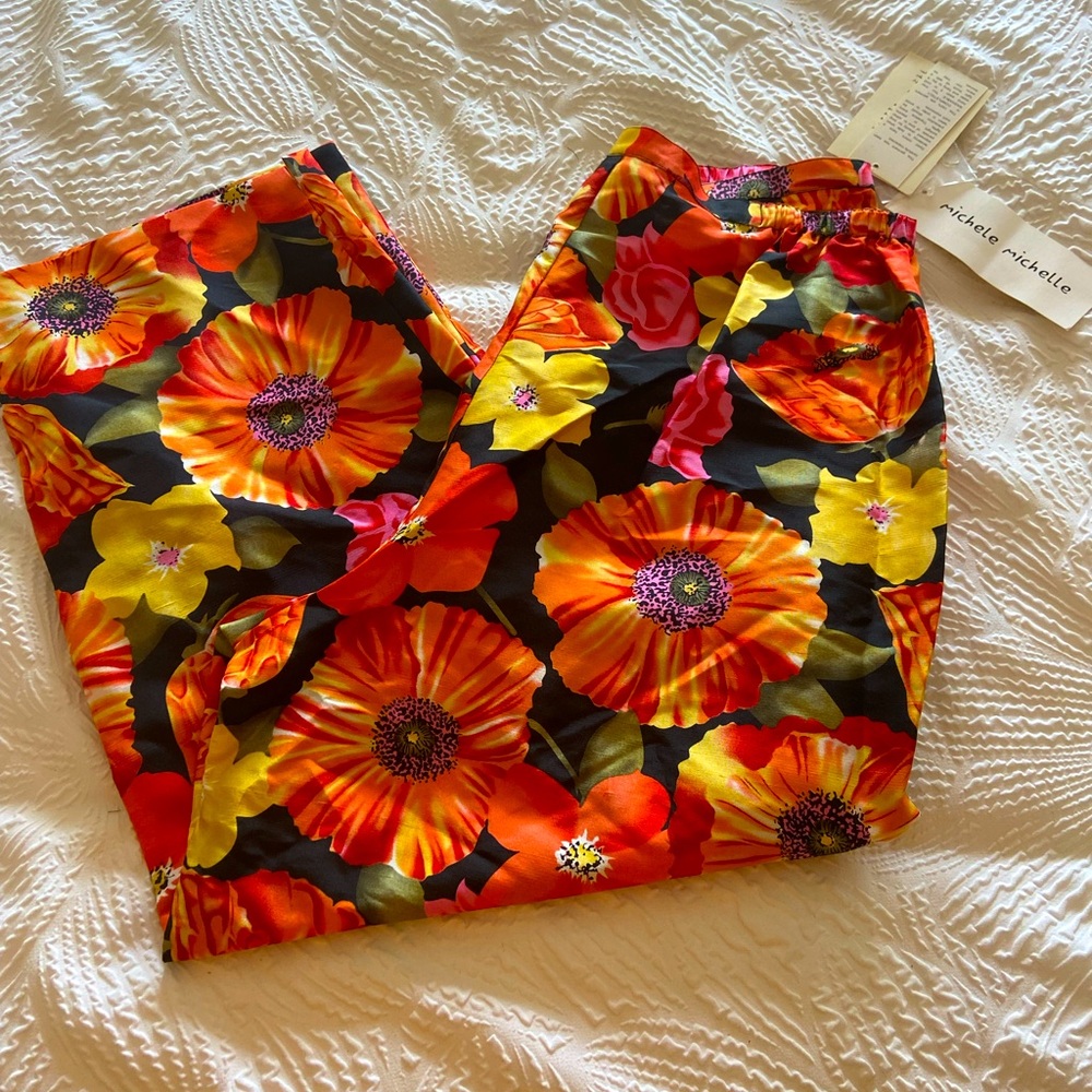 NWT Michele Michelle silk Capri pants